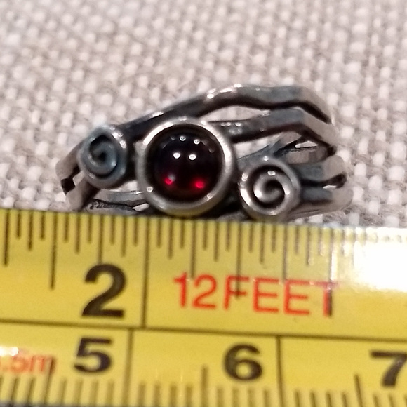 Ring silver blacken with garnet gem - Picture 6 of 8
